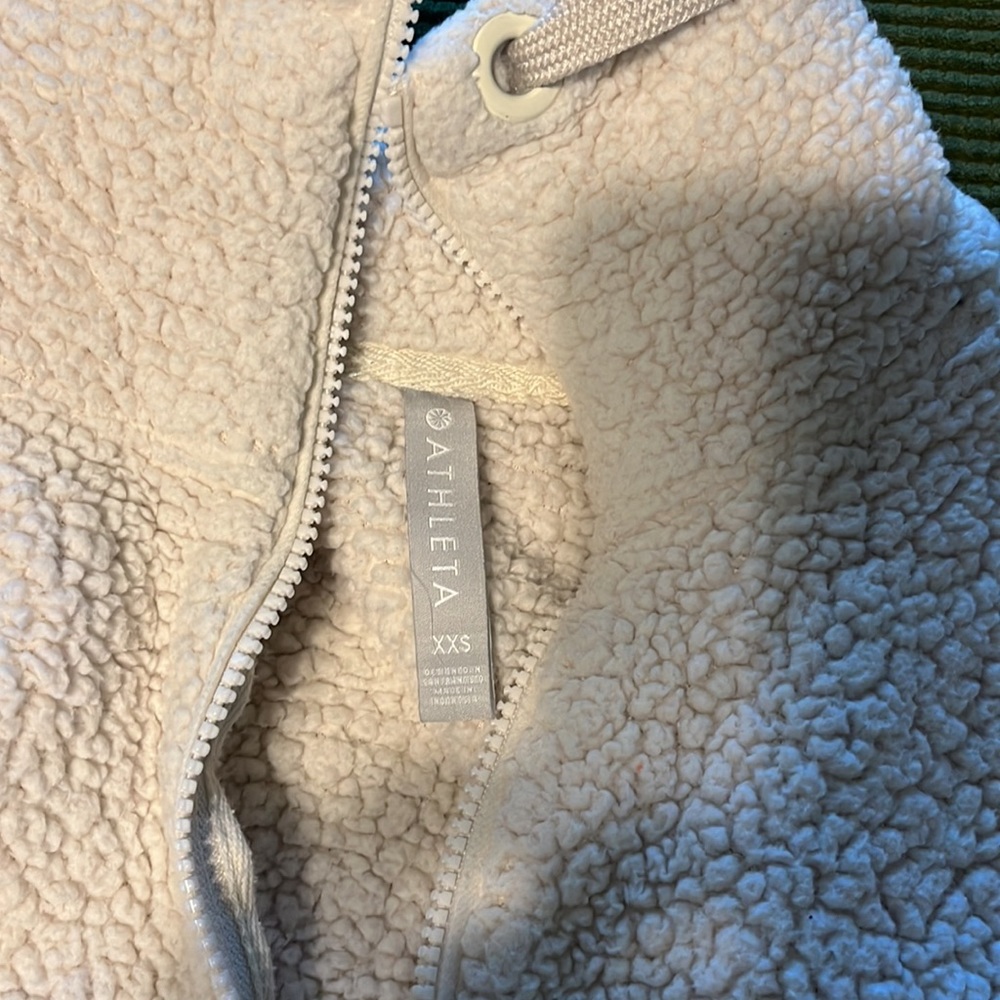 Athleta Talus Sherpa 1/4 Zip - Picture 4 of 5